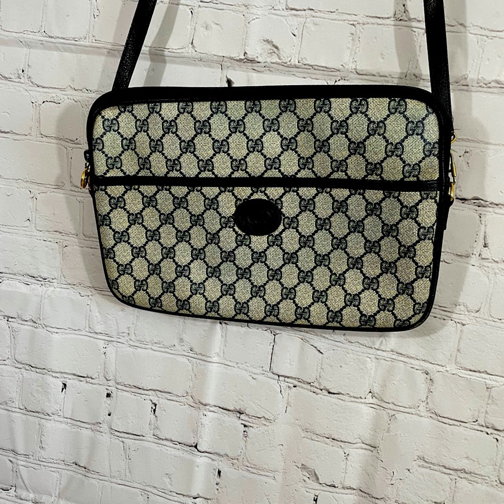 Vintage blue Gucci